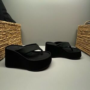 Sisters and Seekers new platform flip flop.